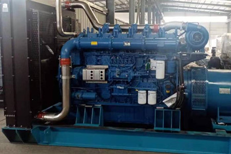 玉柴發(fā)電機(jī)組使用期間產(chǎn)生的污垢如何去除?