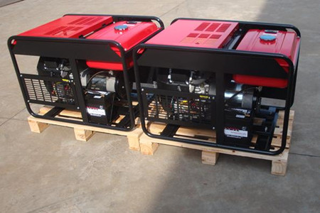 汽油發(fā)電機(jī)組在首次使用時(shí)應(yīng)該注意什么?